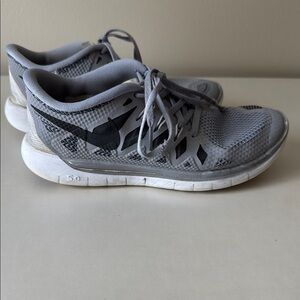 Nike Gray Mesh Running Shoes